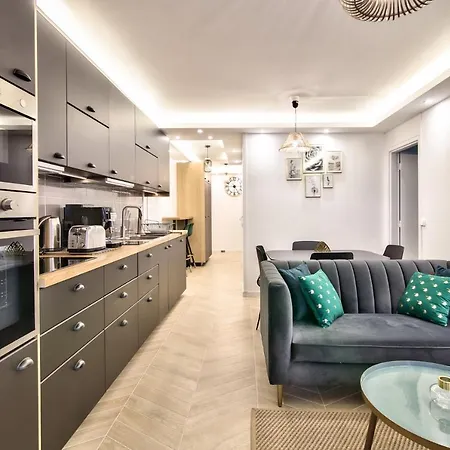 Apartment Chic And Spacious Apart With Parking Bobigny